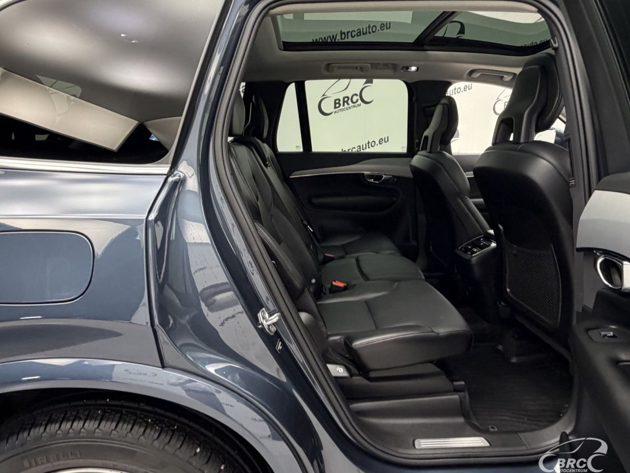 Volvo XC90 | 9