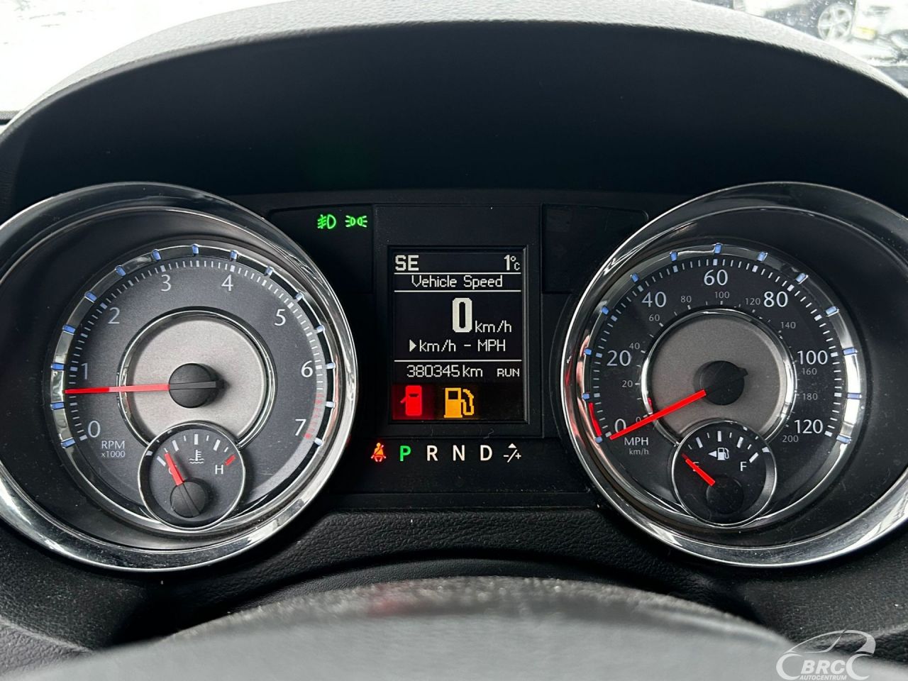 Chrysler Town & Country | 16