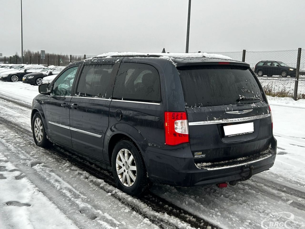 Chrysler Town & Country | 3