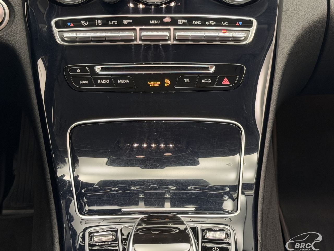 Mercedes-Benz C200 | 17