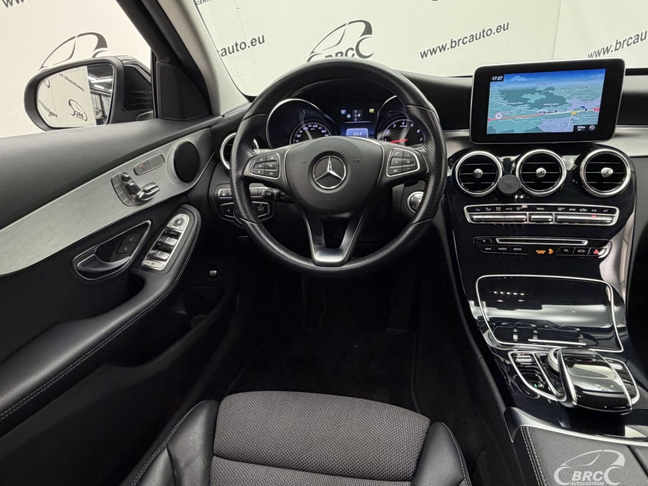 Mercedes-Benz C200 | 13