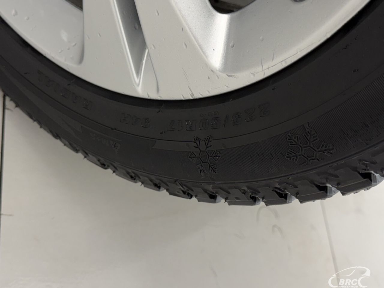 Mercedes-Benz C200 | 45