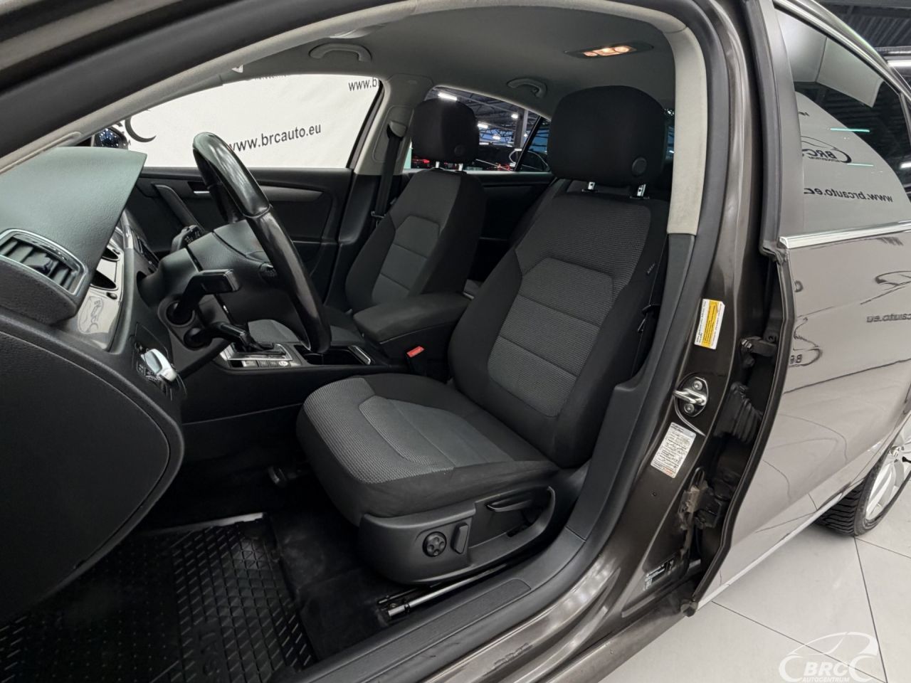 Volkswagen Passat | 21