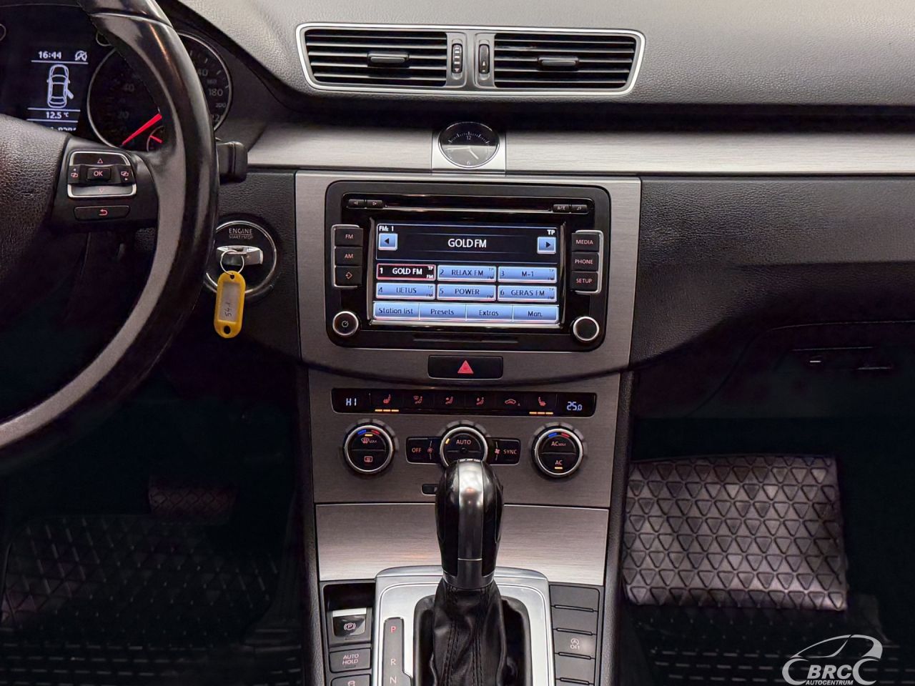 Volkswagen Passat | 13