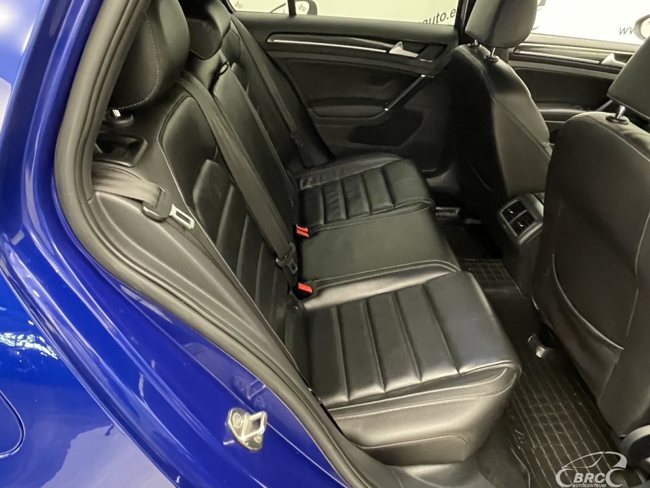 Volkswagen Golf | 11