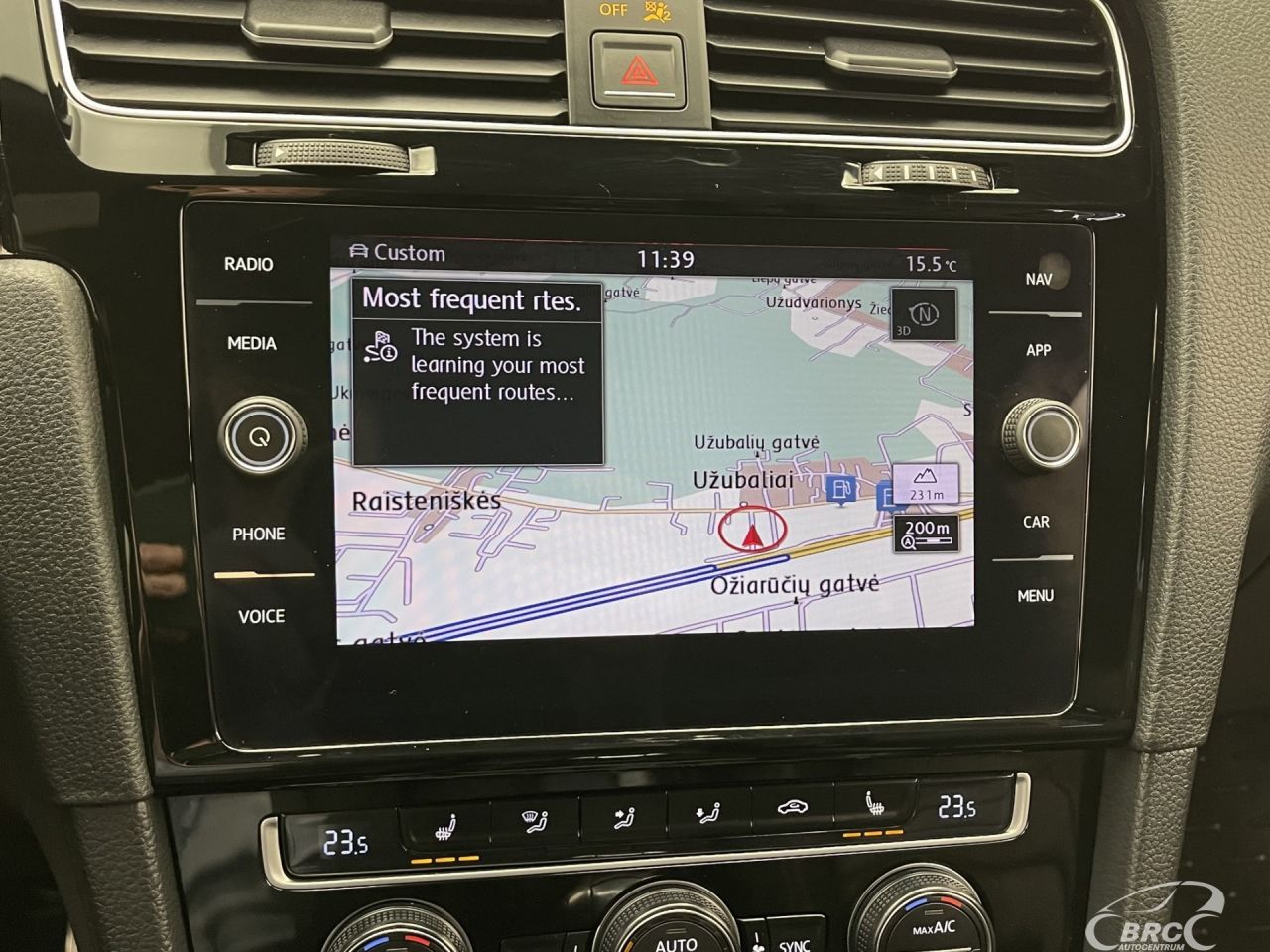 Volkswagen Golf | 37