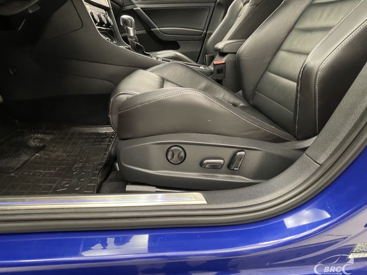 Volkswagen Golf | 22