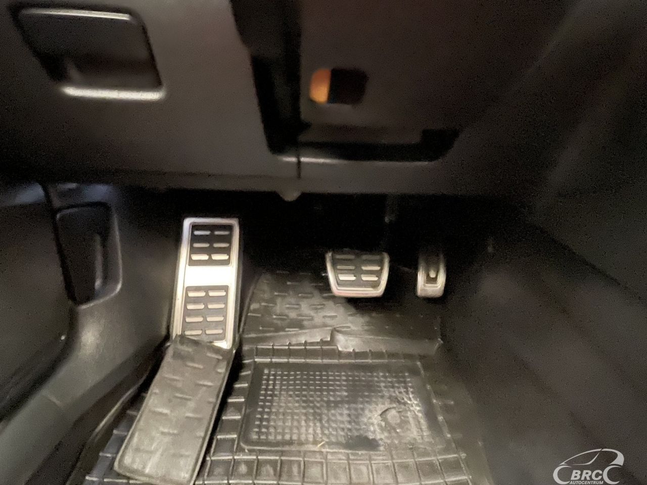 Volkswagen Golf | 36