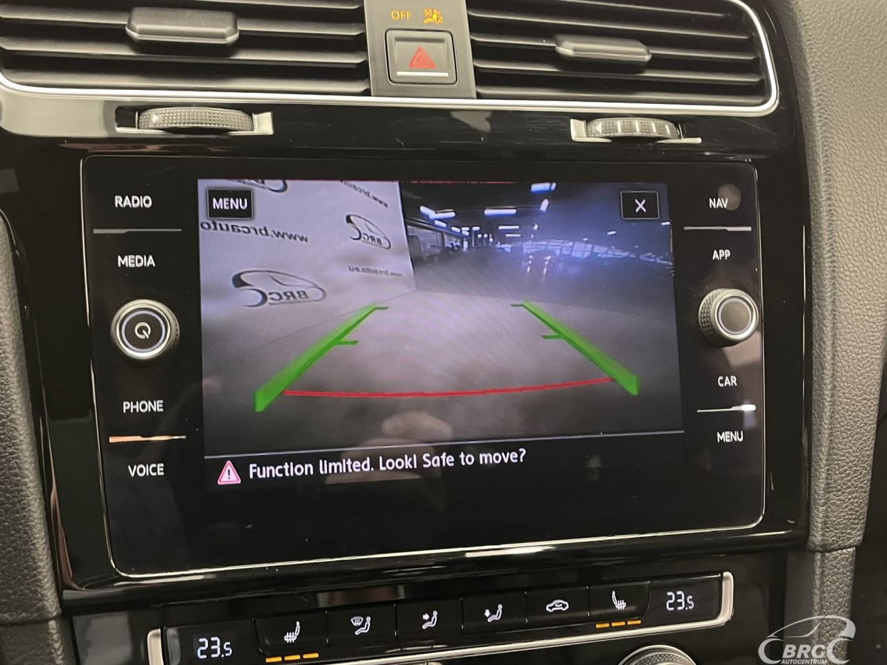 Volkswagen Golf | 38