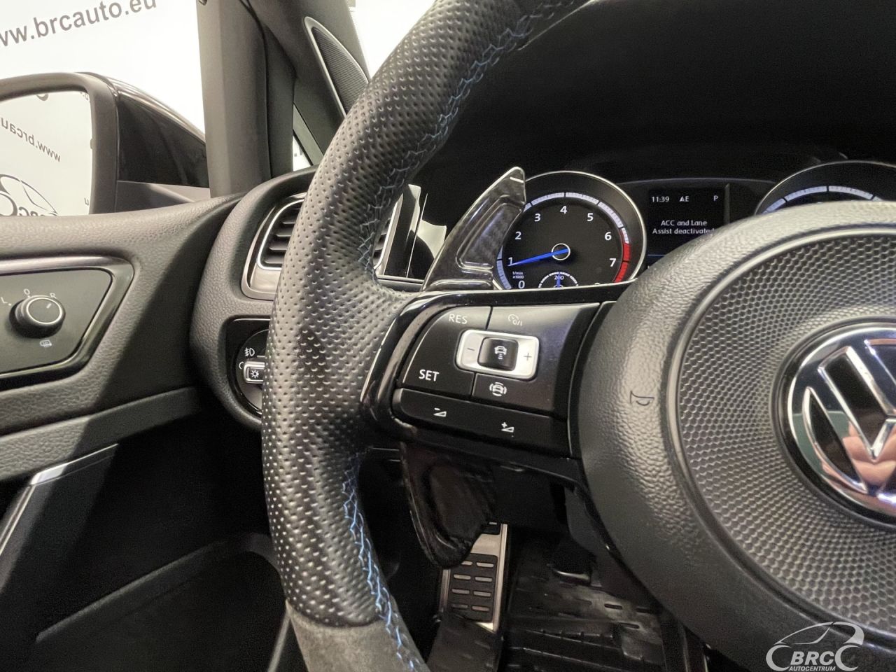 Volkswagen Golf | 33