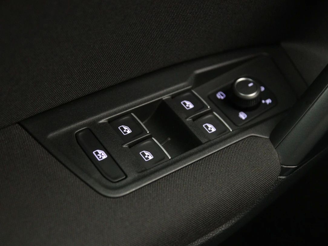 Volkswagen Tiguan | 24