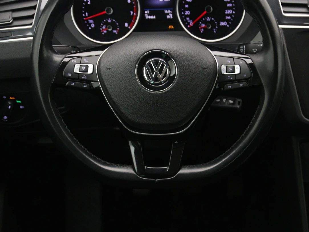 Volkswagen Tiguan | 17