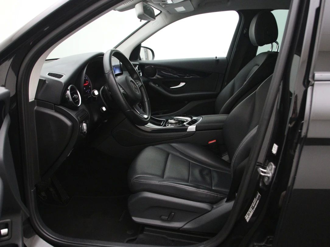 Mercedes-Benz GLC250 | 3