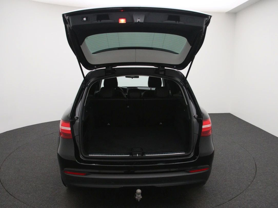 Mercedes-Benz GLC250 | 37
