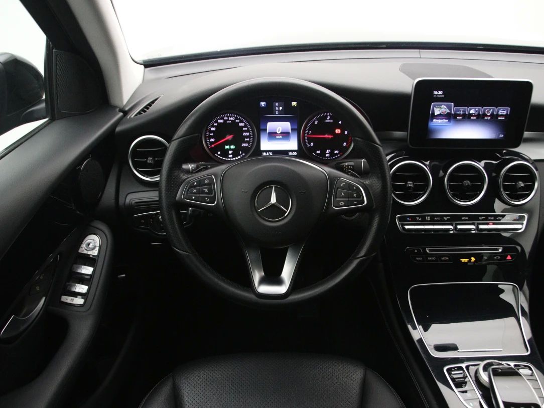 Mercedes-Benz GLC250 | 16