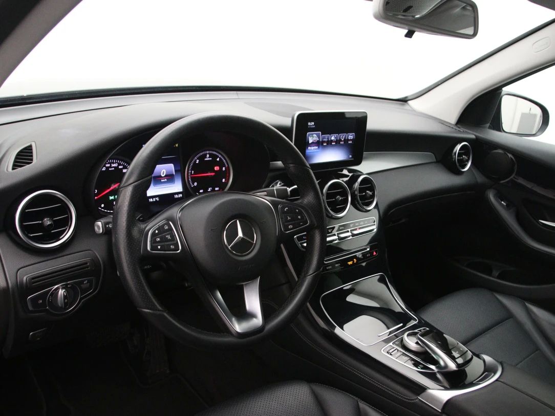 Mercedes-Benz GLC250 | 15