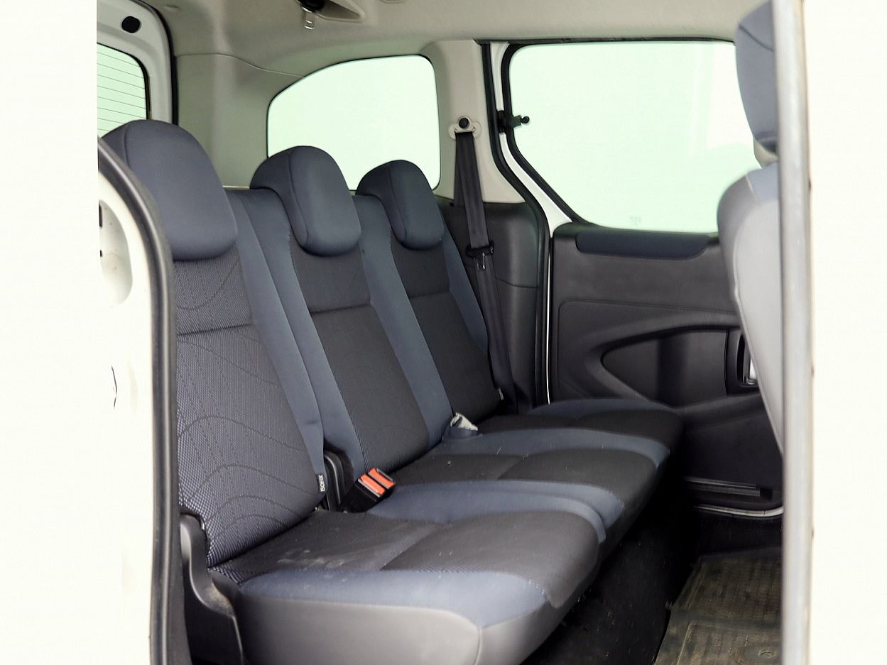 Peugeot Partner | 13