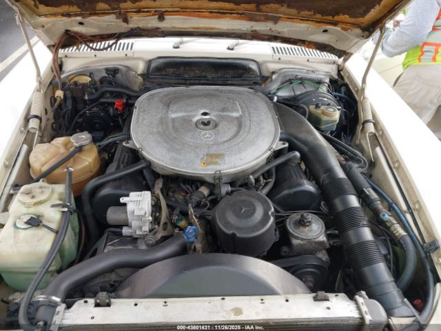 Mercedes-Benz SL560 | 9