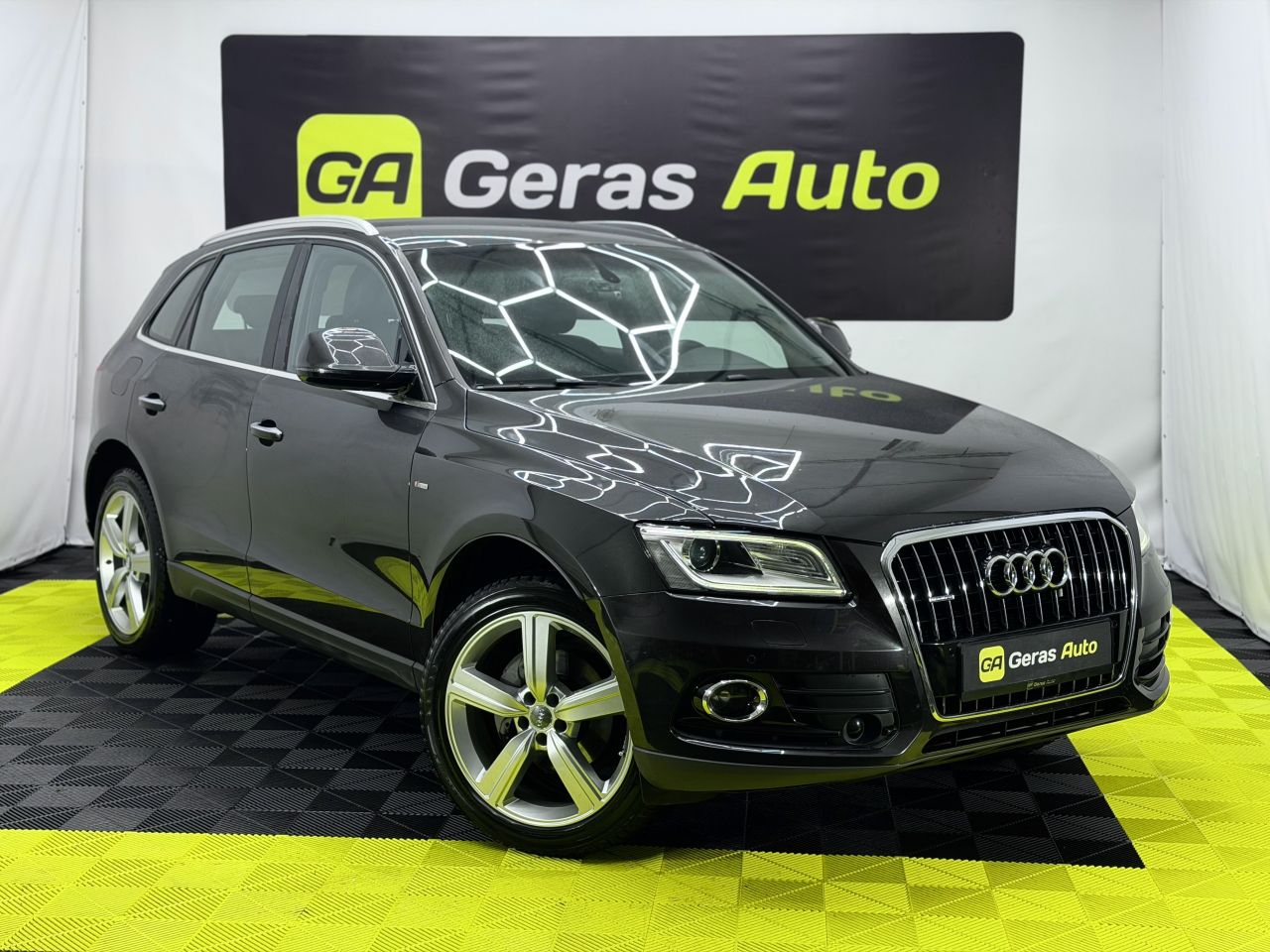 Audi Q5 | 3