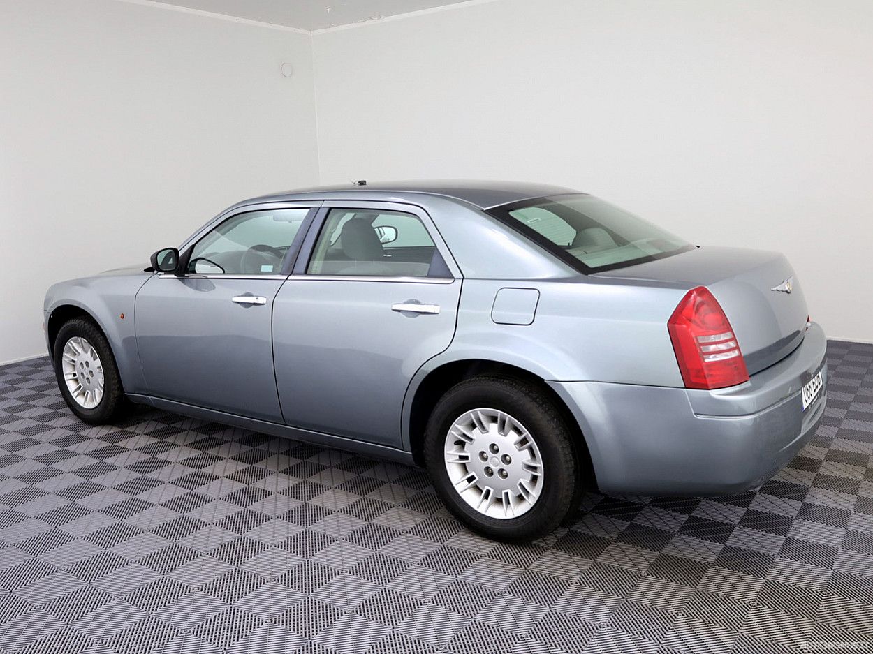 Chrysler 300 | 3