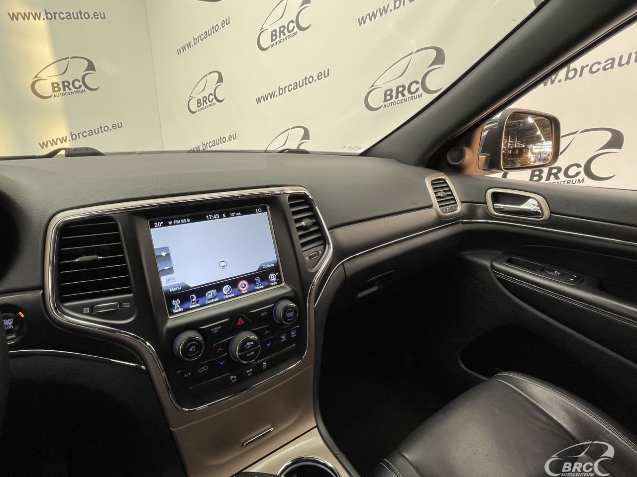 Jeep Grand Cherokee | 24