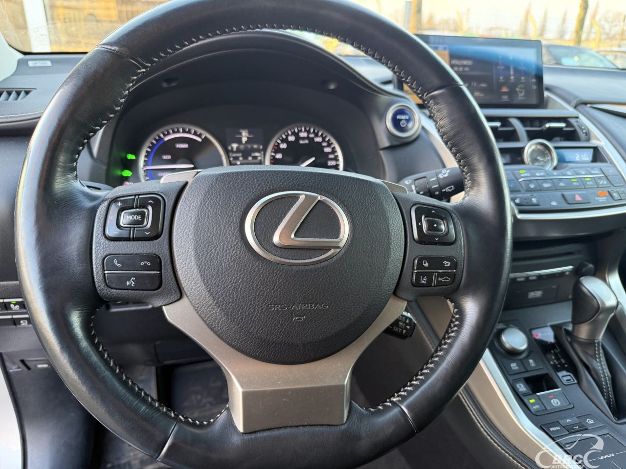 Lexus NX 300h | 19