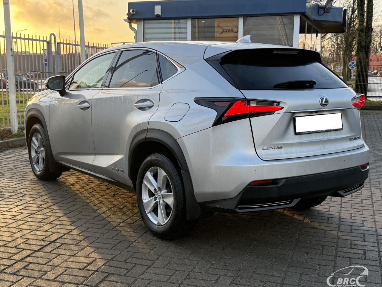 Lexus NX 300h | 37