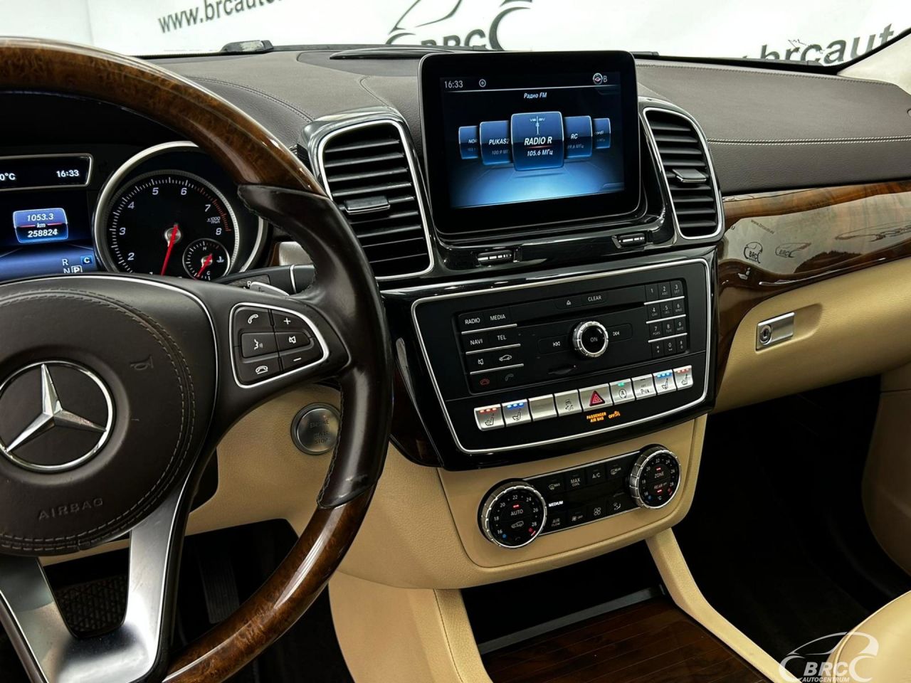 Mercedes-Benz GLS450 | 18