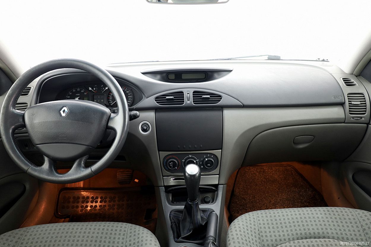 Renault Laguna | 4