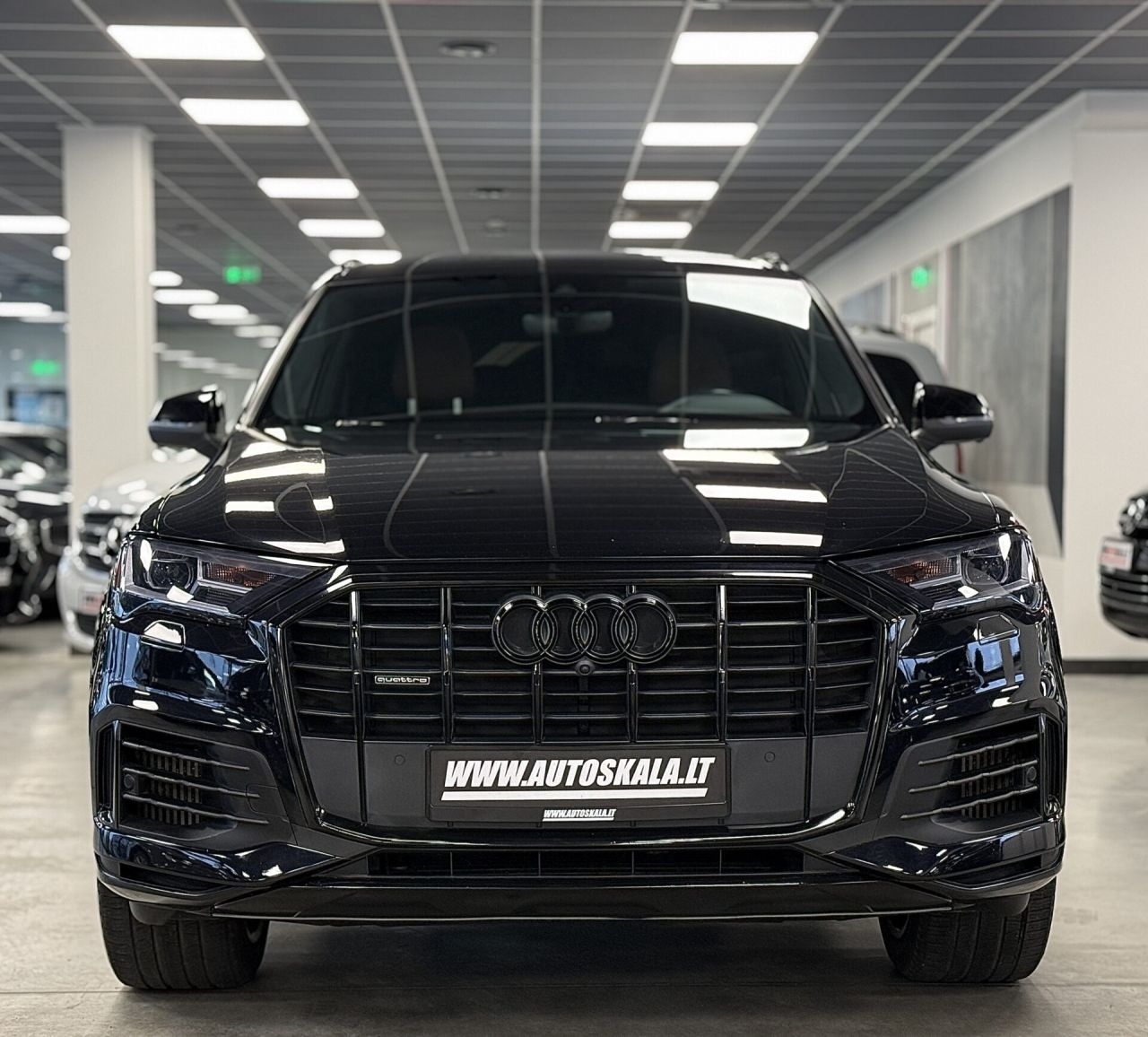 Audi Q7 | 6