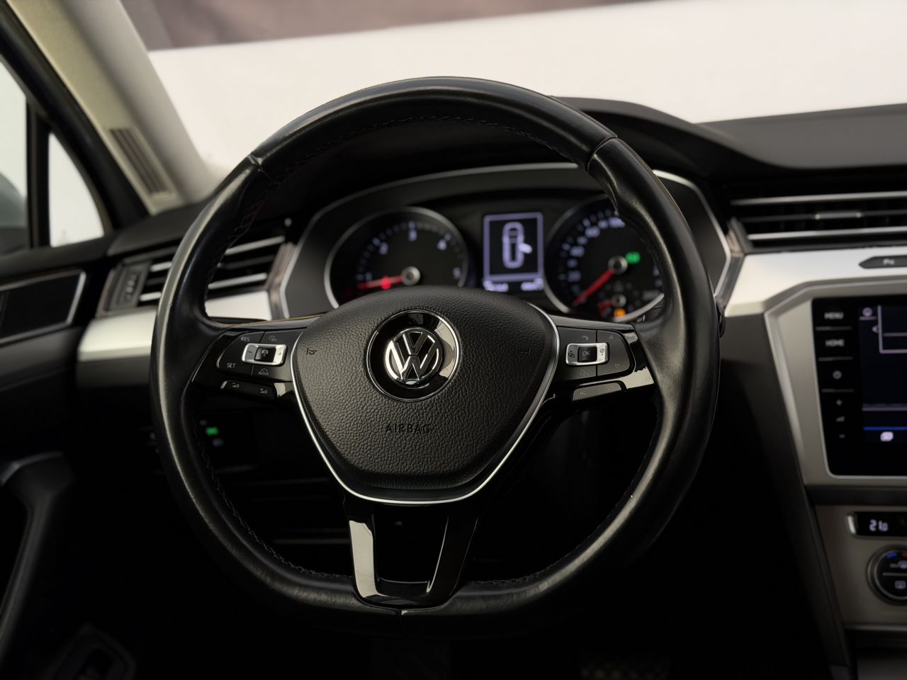 Volkswagen Passat | 16