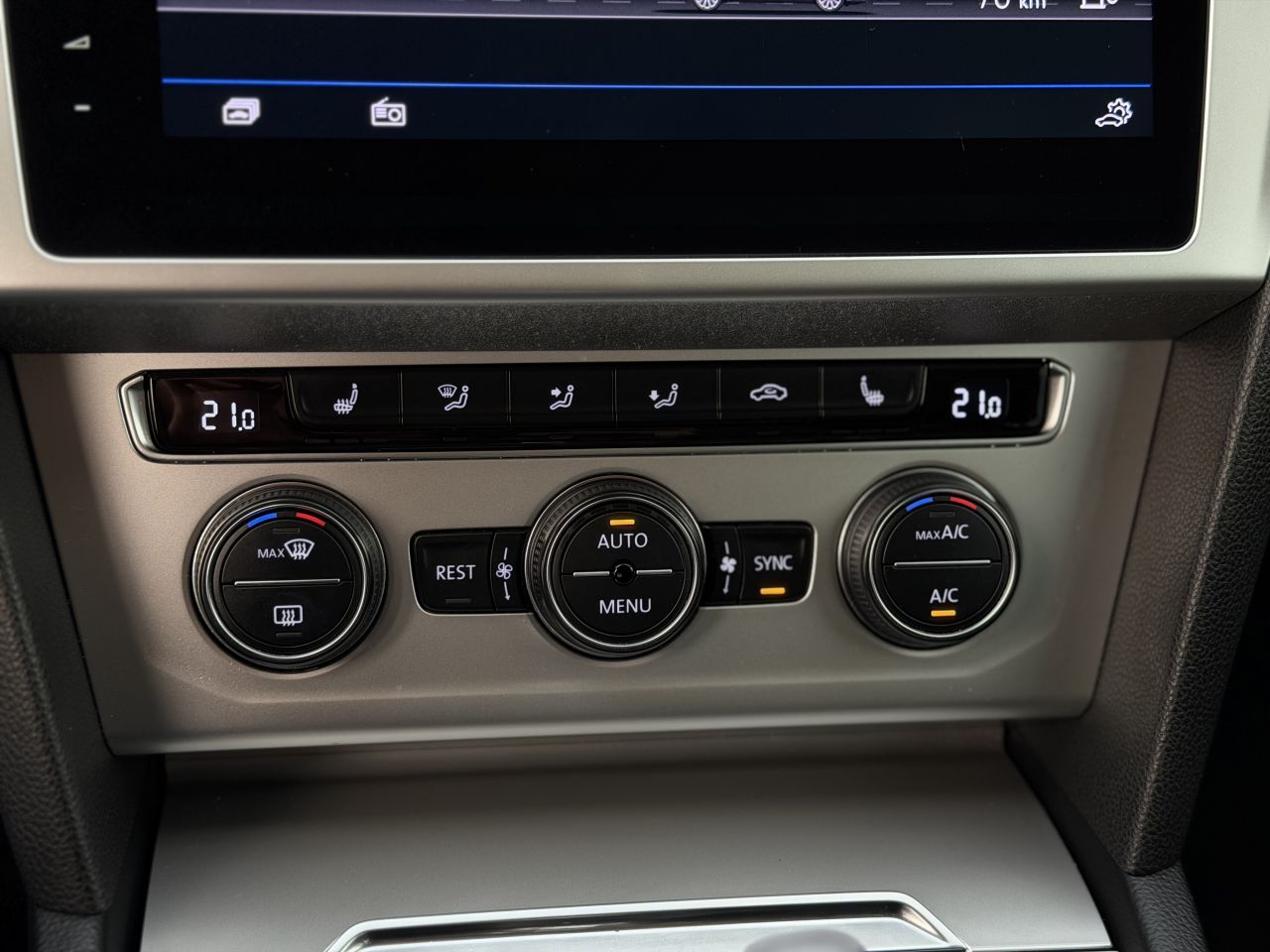 Volkswagen Passat | 19