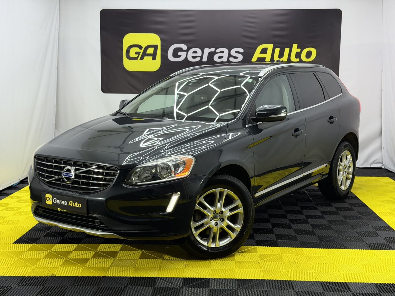 Volvo XC60, Внедорожник