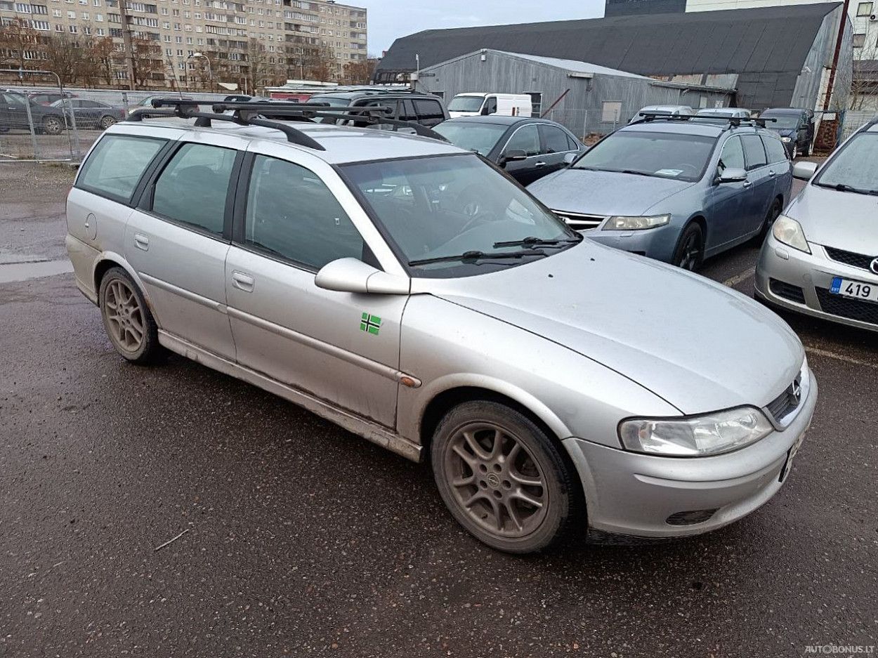 Opel Vectra, 1.8 l., universalas