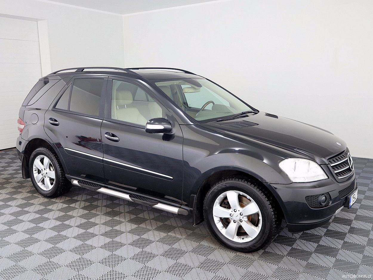Mercedes-Benz ML500
