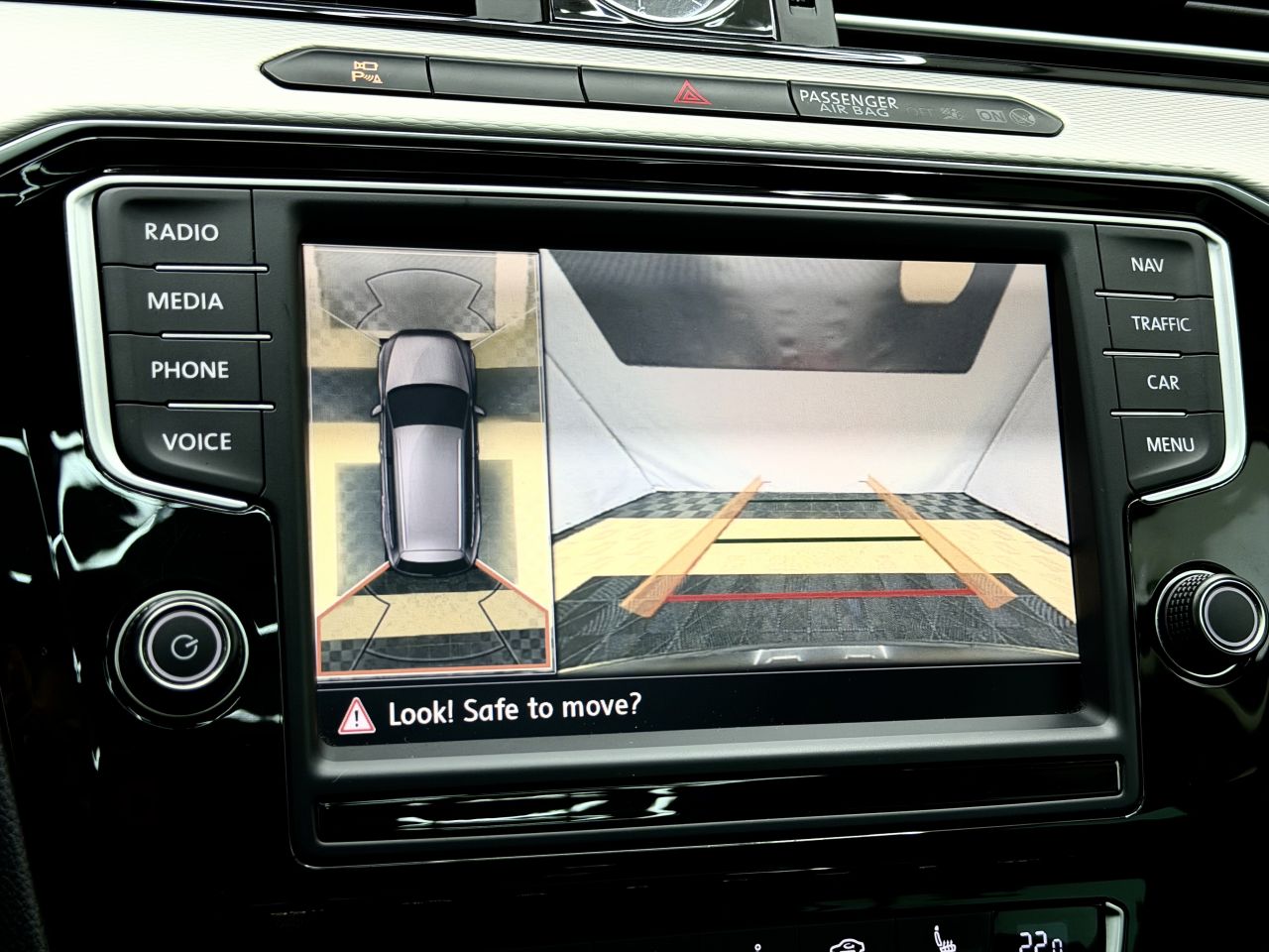 Volkswagen Passat | 23