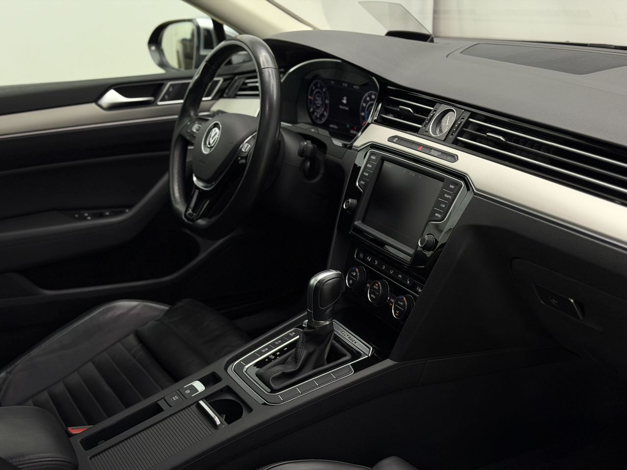 Volkswagen Passat | 14