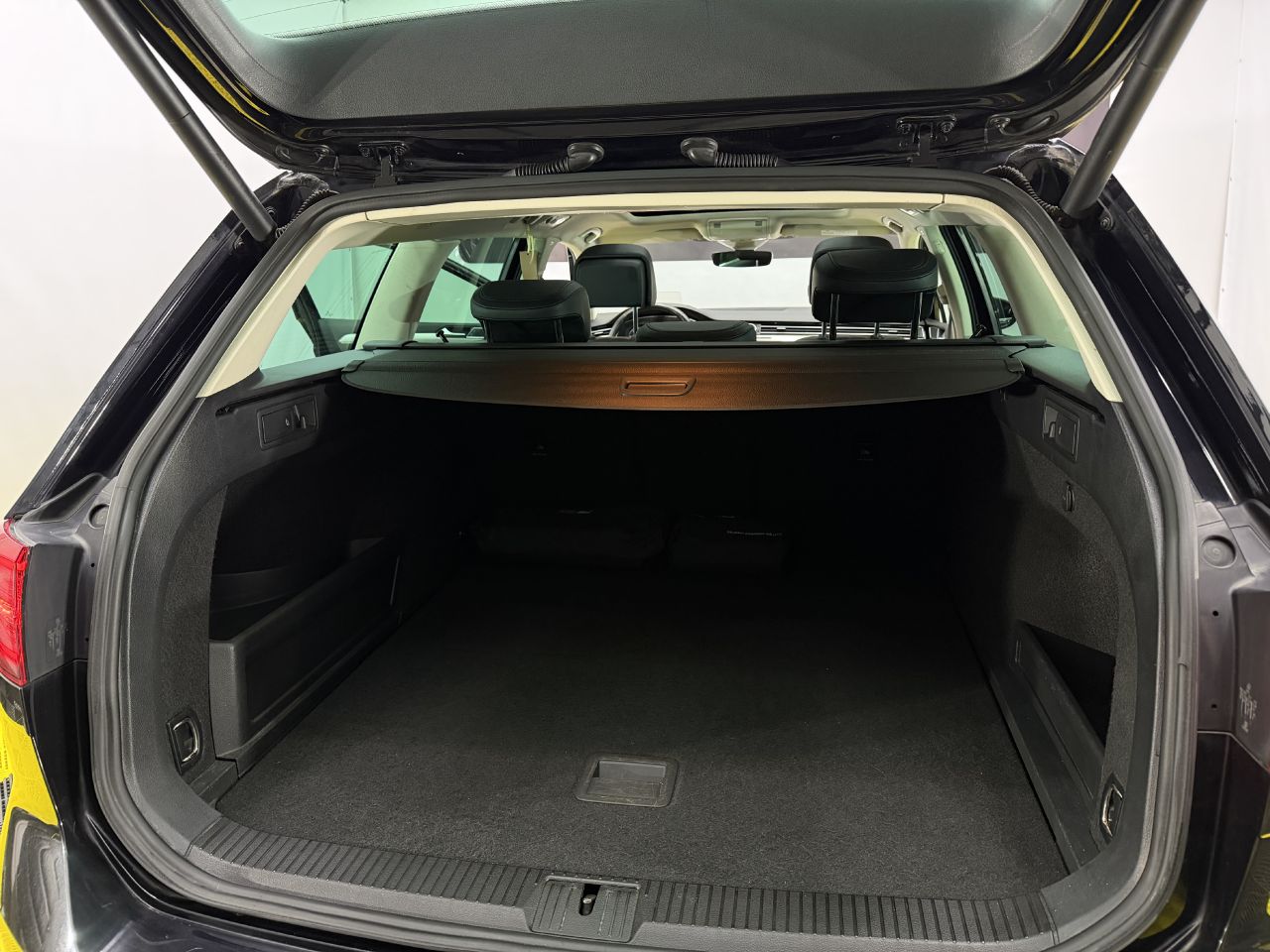 Volkswagen Passat | 11