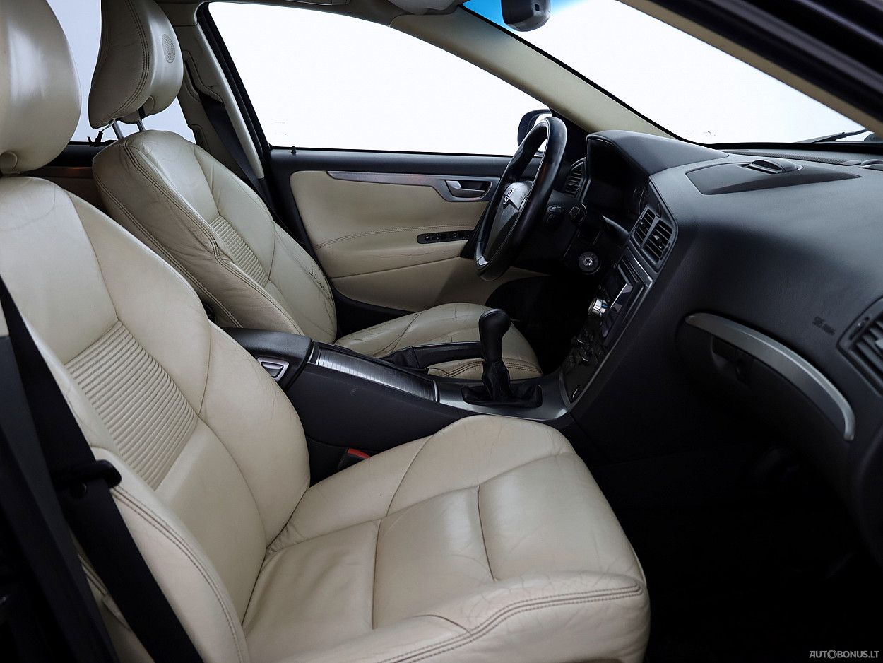 Volvo V70 | 5