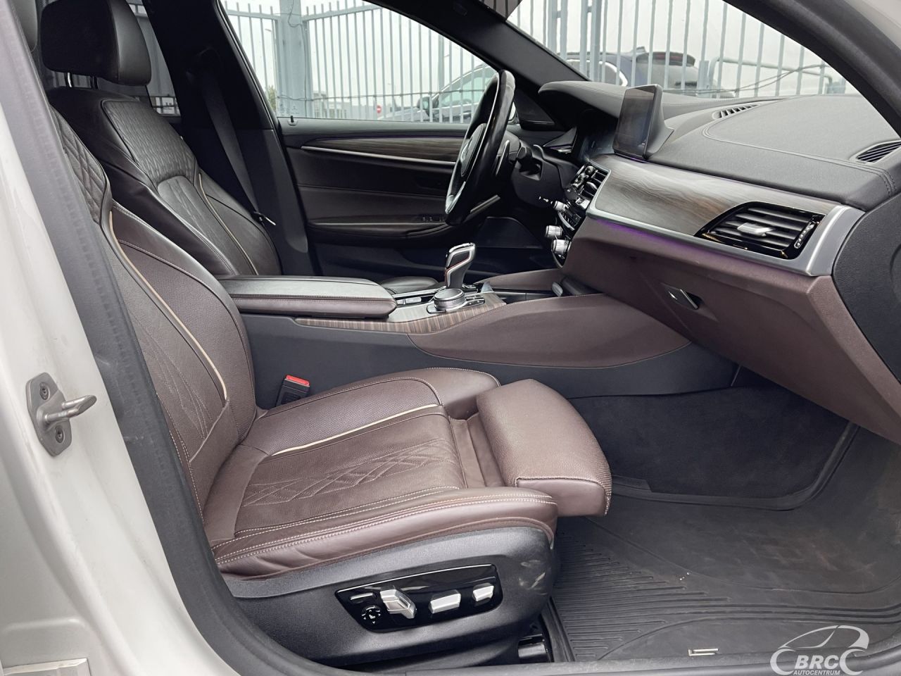 BMW M550 | 6