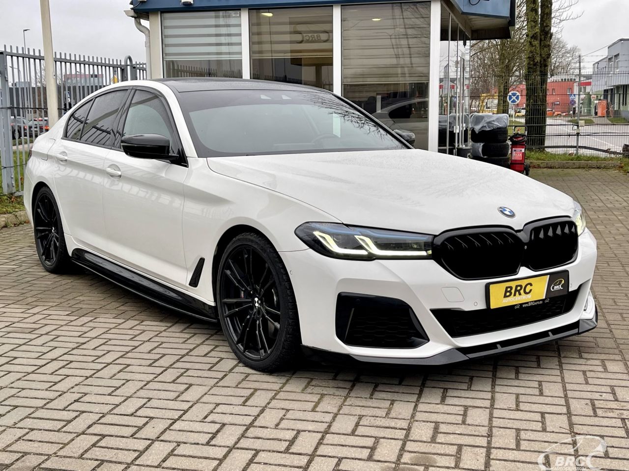 BMW M550 | 39