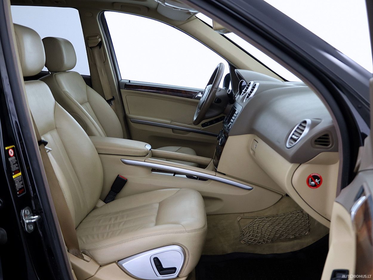 Mercedes-Benz ML320 | 5