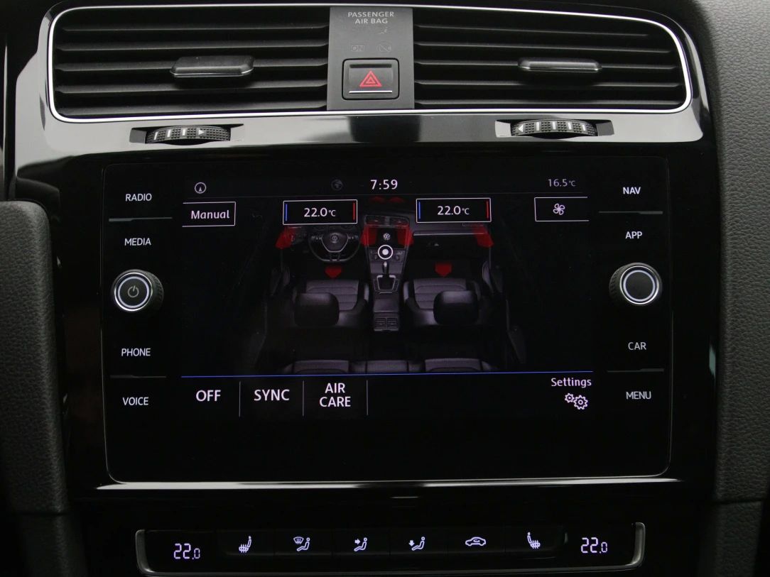 Volkswagen Golf | 32