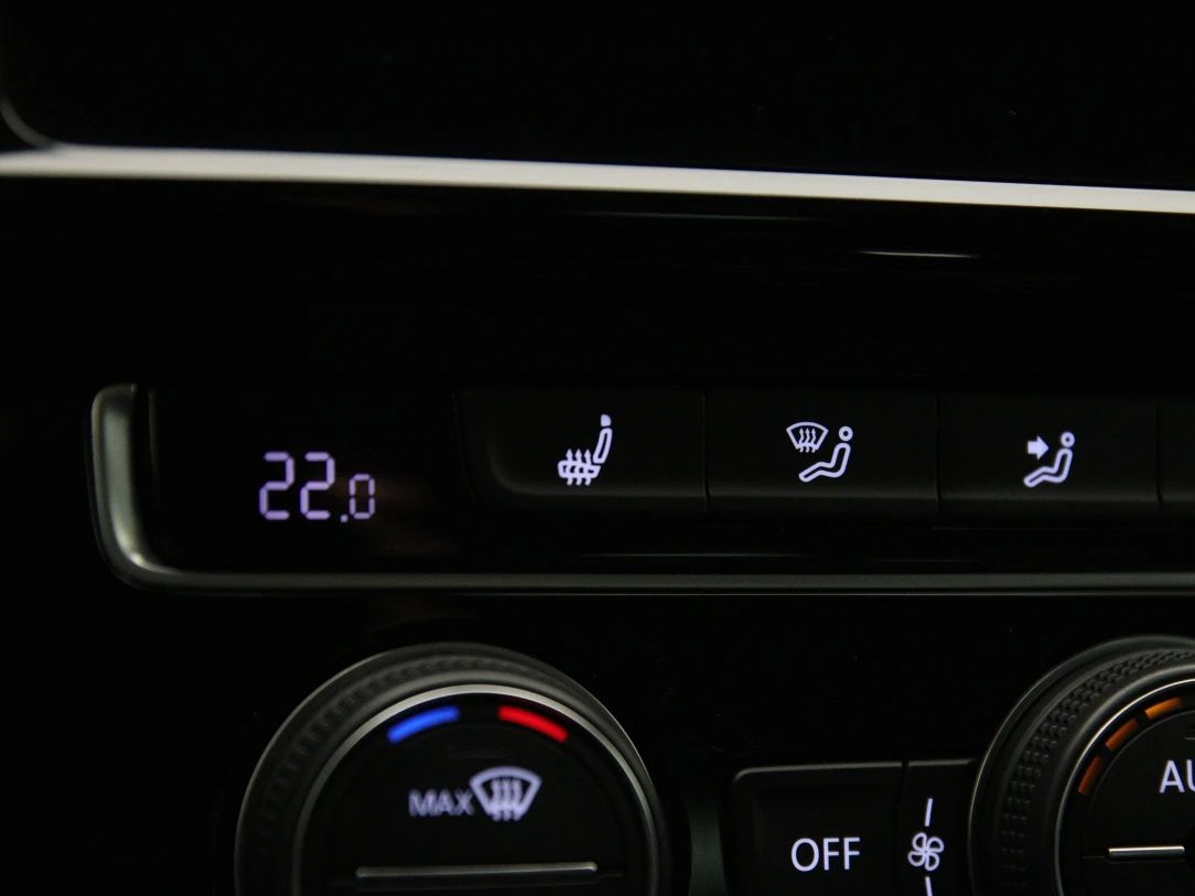 Volkswagen Golf | 29