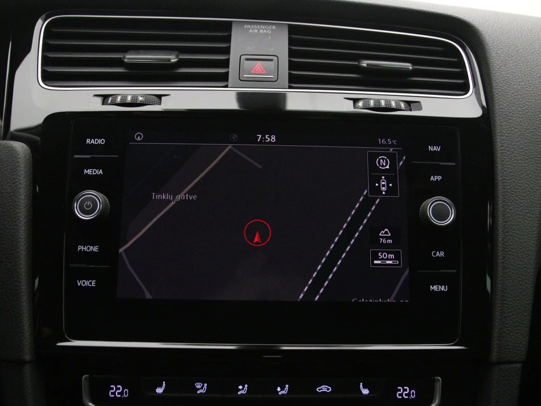 Volkswagen Golf | 23