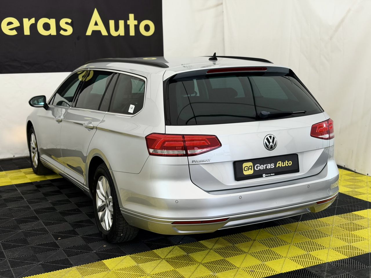 Volkswagen Passat | 5