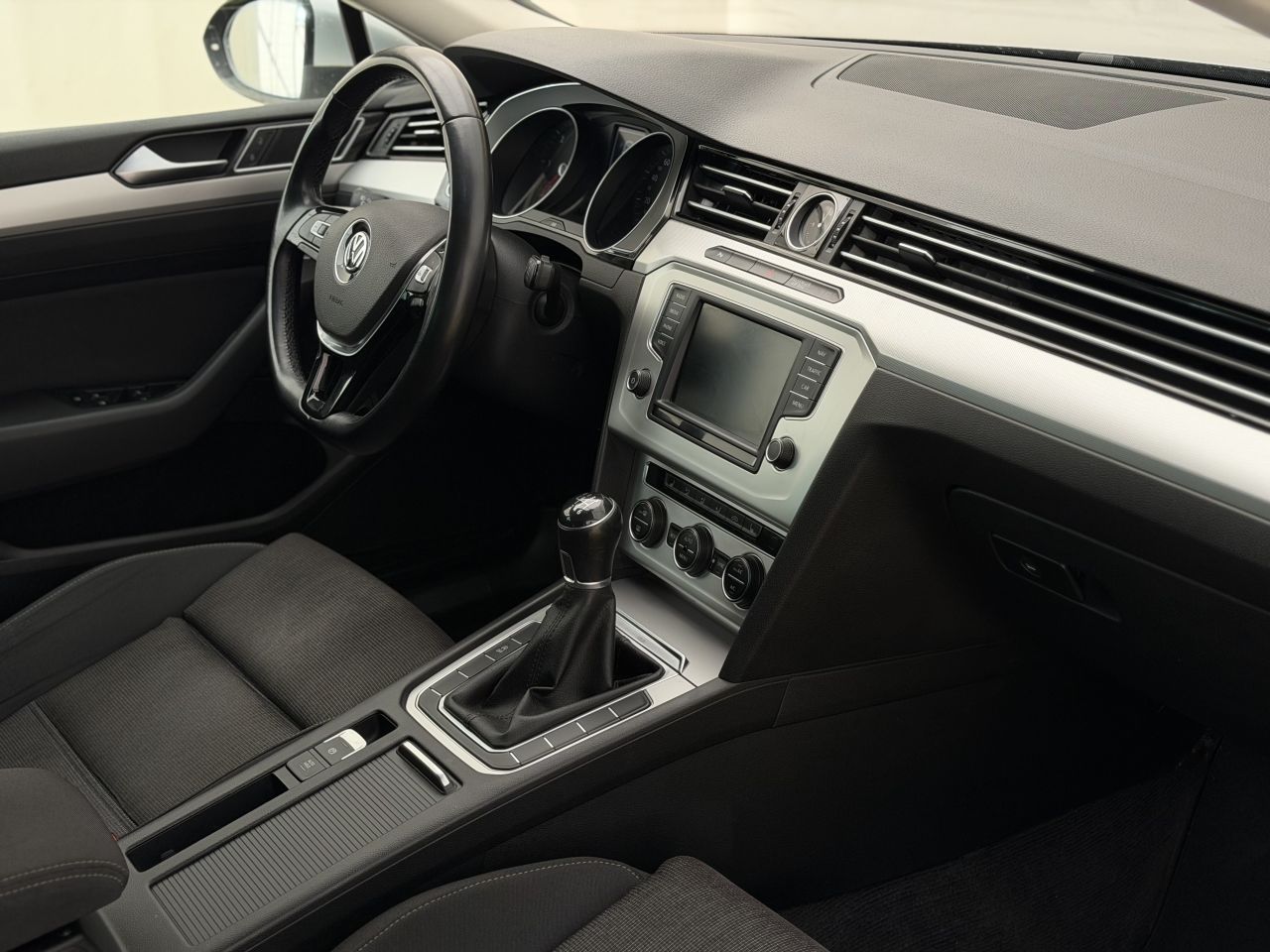 Volkswagen Passat | 13