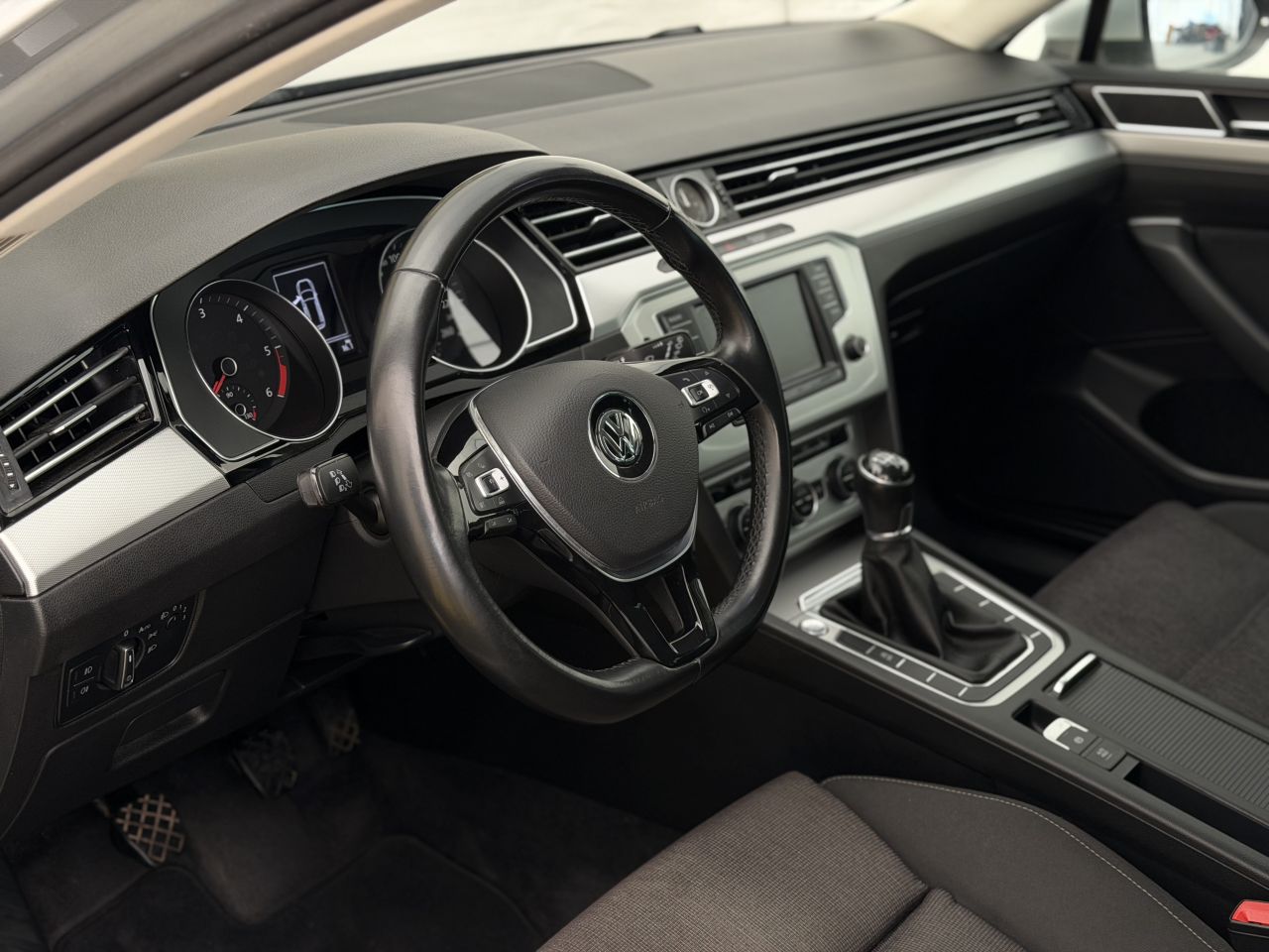 Volkswagen Passat | 8