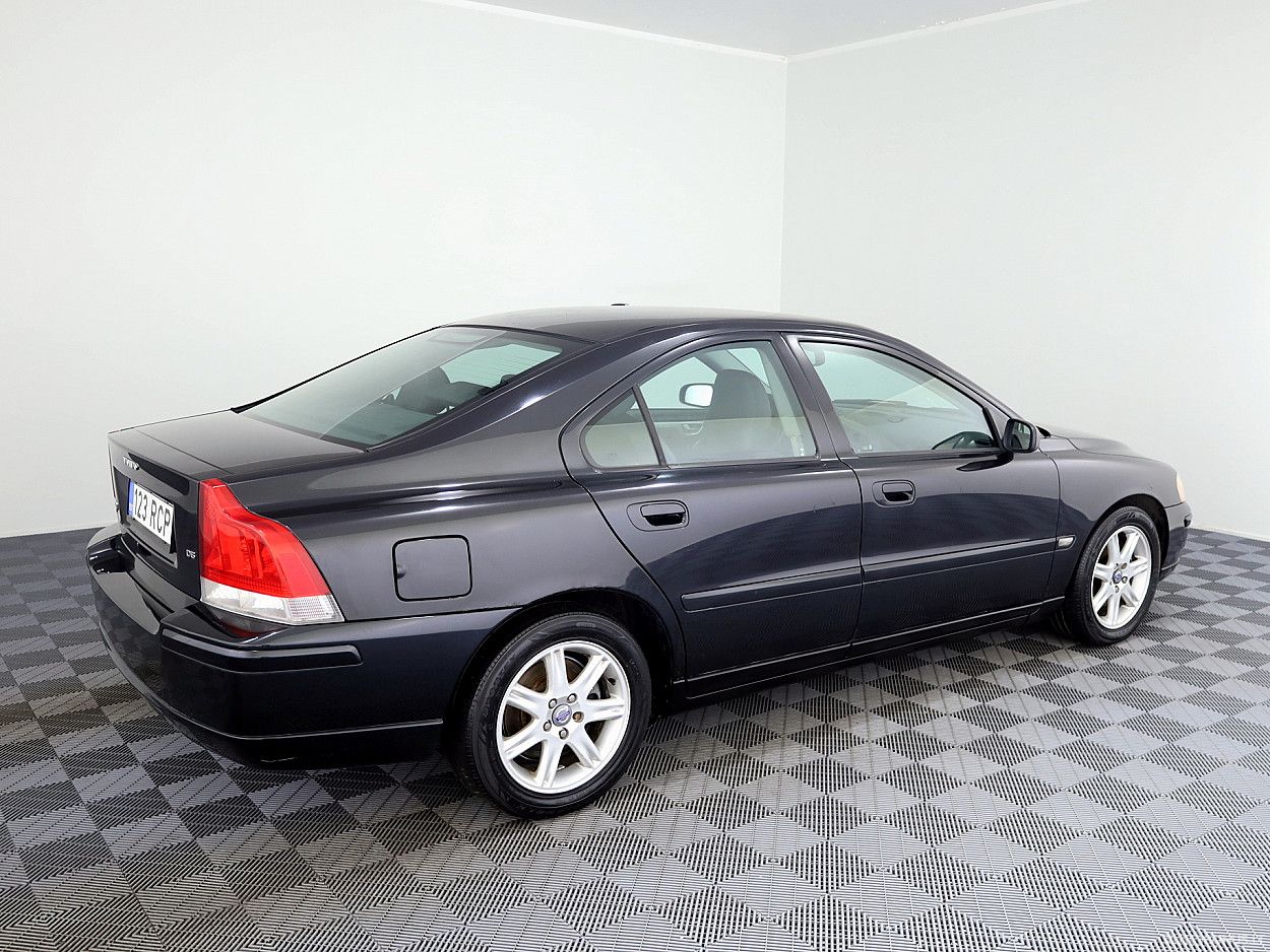 Volvo S60 | 2