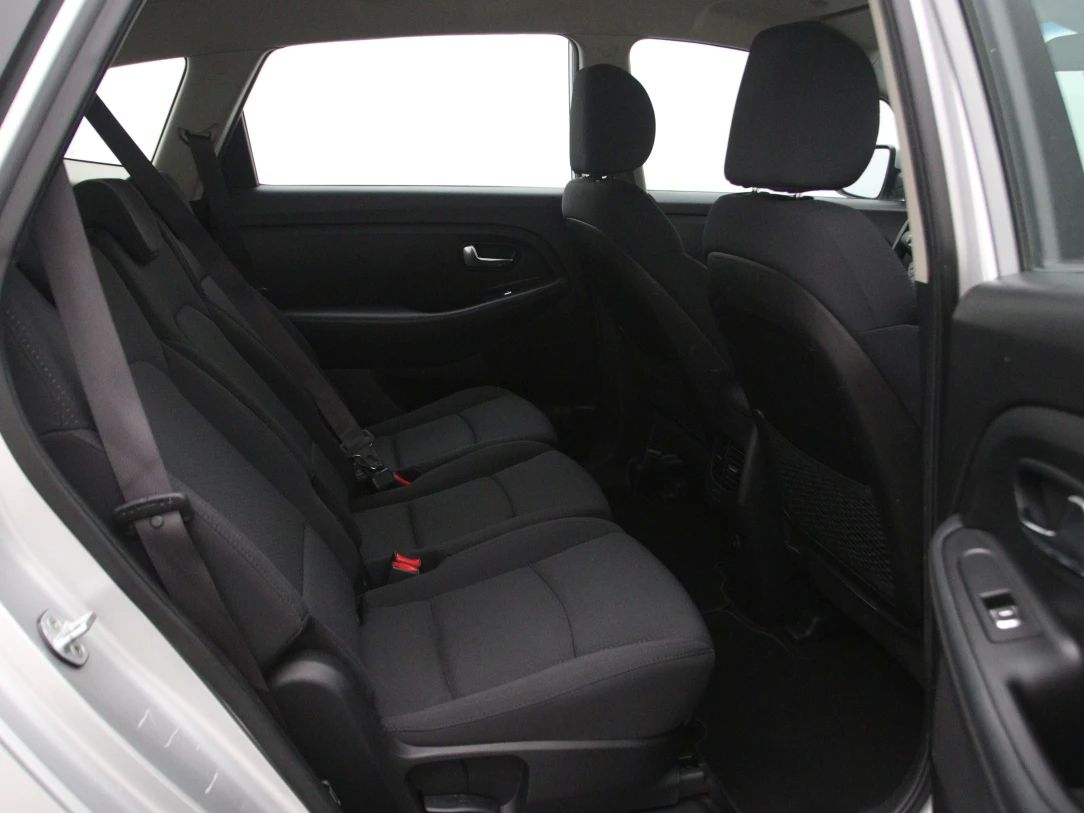 Kia Carens | 14